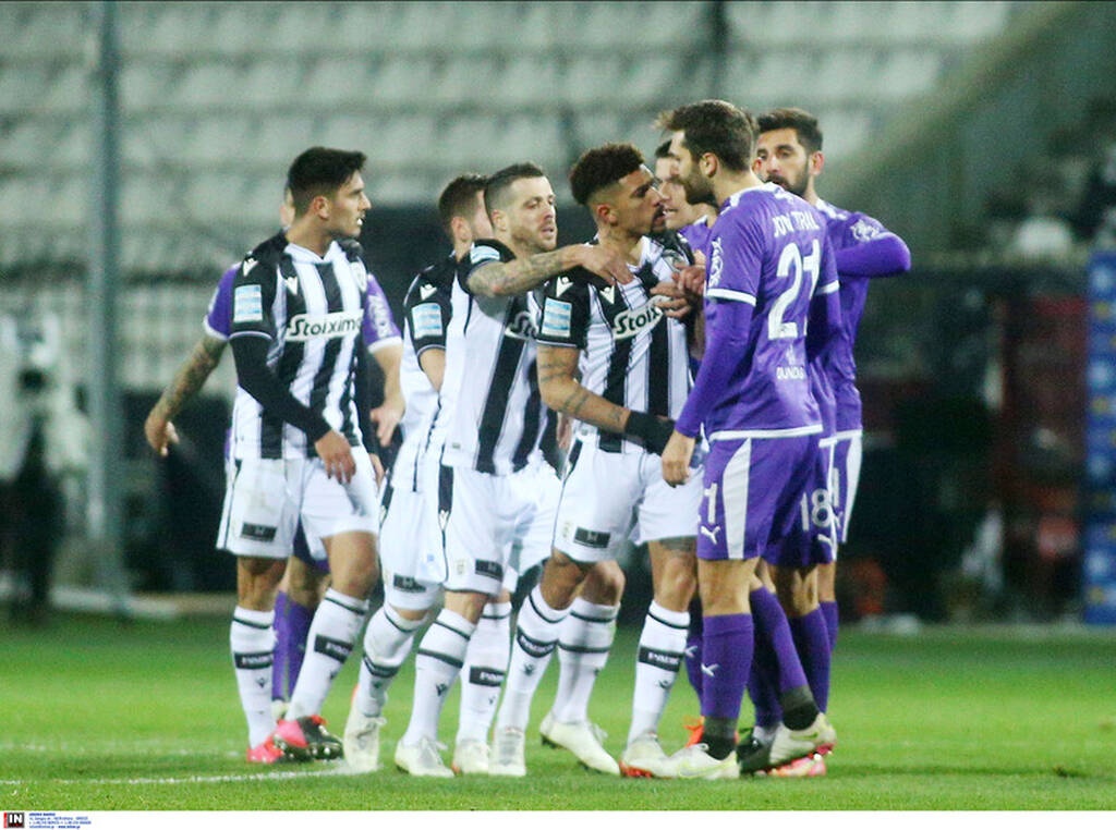 ΟΦΗ: Τέσσερις παίκτες συμπλήρωσαν κάρτες στο ματς με τον ΠΑΟΚ!