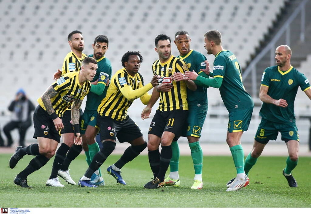 AEK-Παναιτωλικός: Ένταση στο ΟΑΚΑ - Πιάστηκαν στα... χέρια Τζαβέλλας και Βργκοτς (photos)
