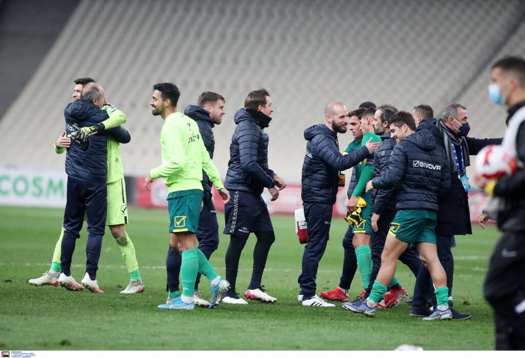 Παναιτωλικός: Ιστορική νίκη με ΑΕΚ στο ΟΑΚΑ - Το απίθανο γκολ του Μεντόσα (photos+video)