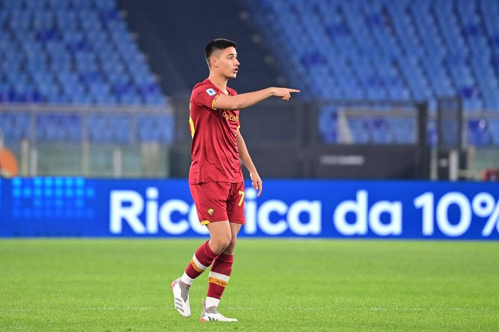 Δημήτρης Κεραμίτσης: Ποιος είναι ο 17χρονος Έλληνας της Ρόμα που «τρέλανε» τον Μουρίνιο (video)