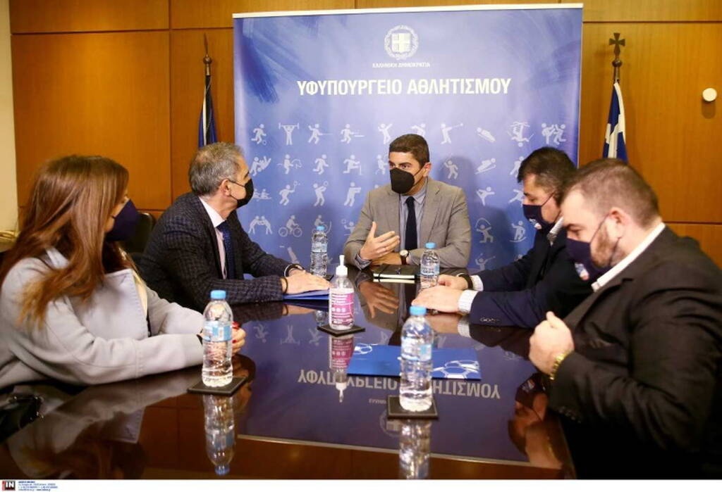 Συνάντηση Aυγενάκη με SL1-SL2 -  Προς αύξηση το ποσοστό φιλάθλων στα γήπεδα