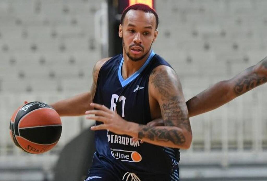 Ζενίτ Αγ. Πετρούπολης: Επανήλθε στις προπονήσεις μετά από 4 μήνες ο Ναπίερ (photos&video)