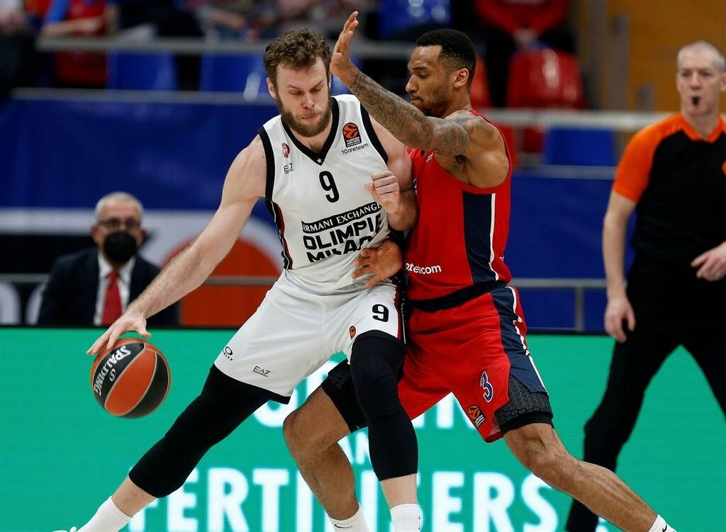 ΤΣΣΚΑ-Αρμάνι 57-67: Κυριάρχησε με Χάινς στη Μόσχα!