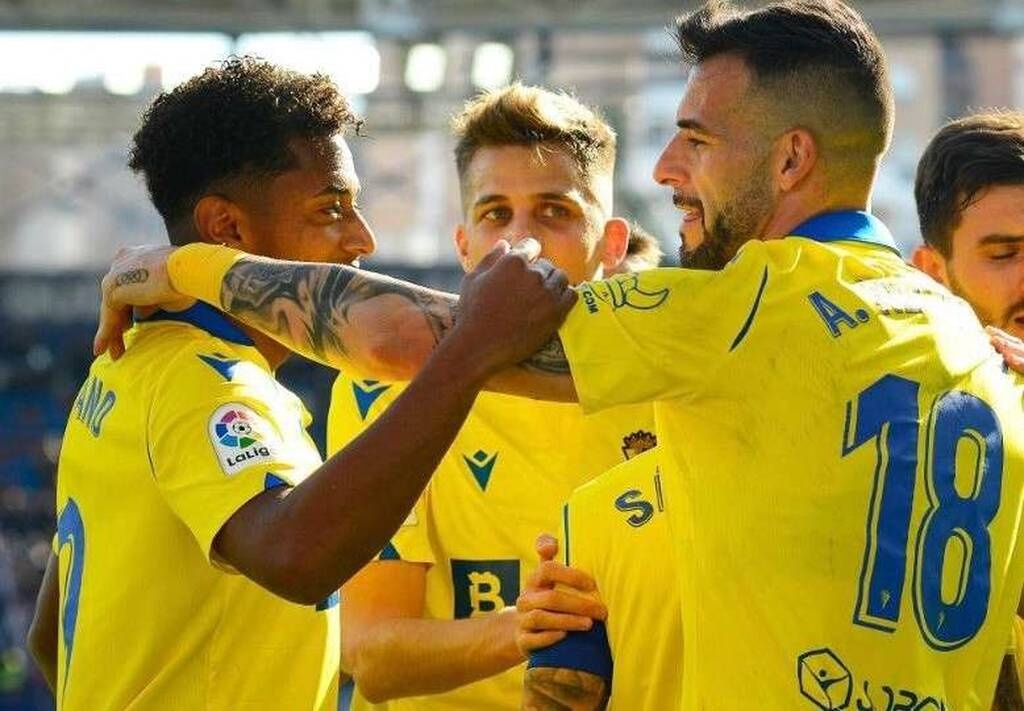La Liga: «Ανάσα» για Κάντιθ, κατρακυλά η Λεβάντε (Photos)
