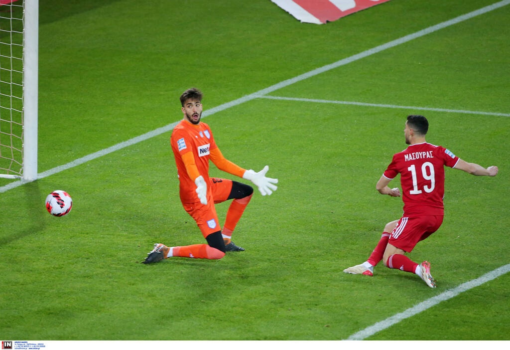 Ολυμπιακός-ΠΑΣ Γιάννινα 1-0: Επέστρεψε στις νίκες αλλά «πονοκεφαλιάζει» με Μανωλά