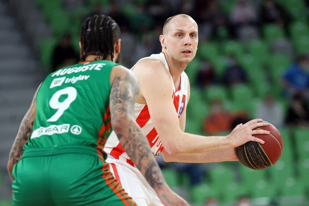 Τσεντεβίτα-Ερυθρός Αστέρας 82-83: Καρδιοχτύπησε αλλά πήρε τη νίκη πριν από το ΣΕΦ