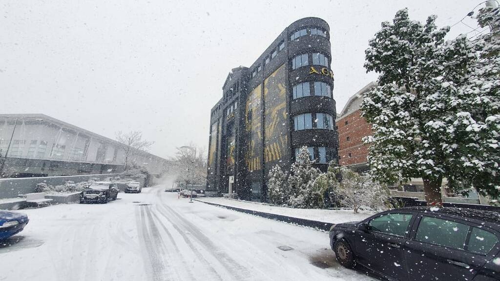 ΑΕΚ: Αποκλεισμένοι στα Σπάτα Γιαννίκης και Δημητριάδης - Μεγάλες ταλαιπωρίες για παίκτες (photos)