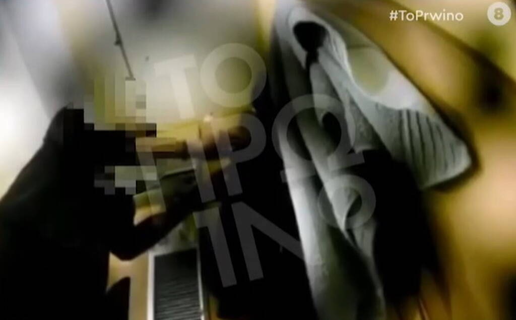 Βίντεο ντοκουμέντο: Έλληνας μπασκετμπολίστας κλέβει τους συμπαίκτες του (photos+video)