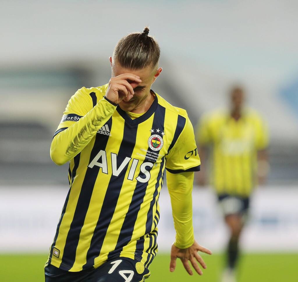 Ομάδα έκπληξη για Πέλκα – Κατέθεσε πρόταση δανεισμού στη Φενέρ