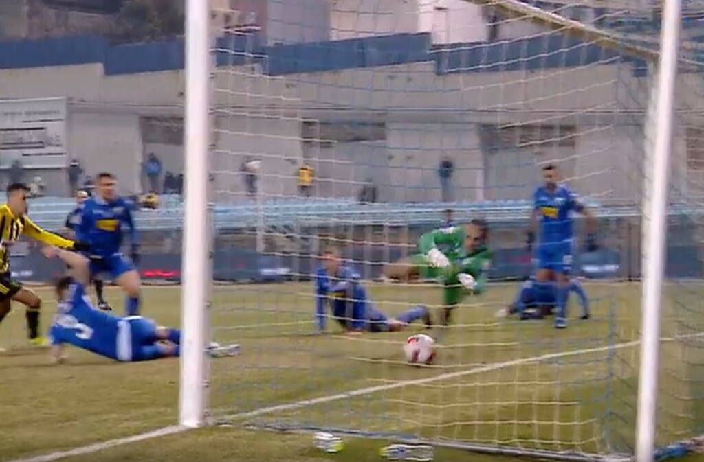 Φάση «φωτιά» στο Λαμία-Άρης: Πέρασε ή όχι η μπάλα την γραμμή; (photos+video)