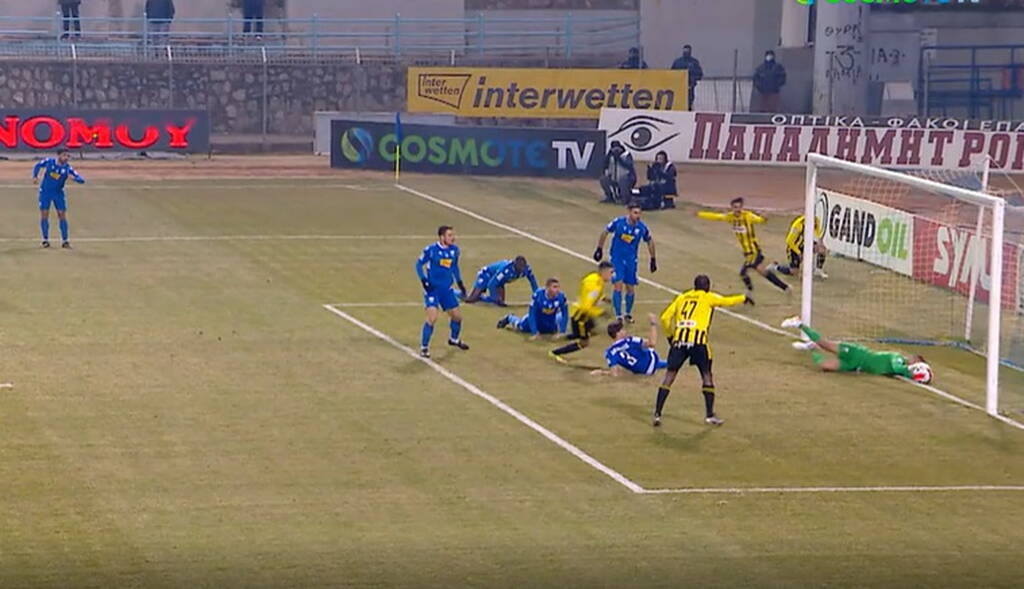 Φάση «φωτιά» στο Λαμία-Άρης: Πέρασε ή όχι η μπάλα την γραμμή; (photos+video)