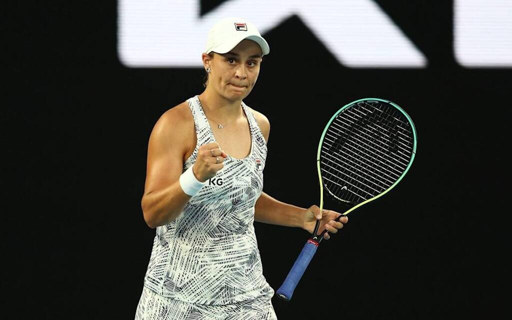 Australian Open: Ασταμάτητη Μπάρτι - Με περίπατο στον τελικό