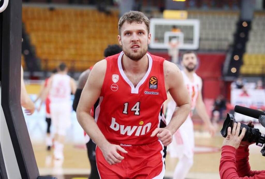 Κάλινιτς: «Είναι πολύ ευχάριστο να κερδίζεις τέτοιες ομάδες»