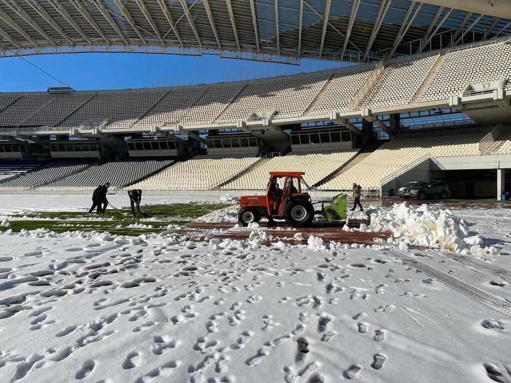 ΑΕΚ: Κεκλεισμένων των θυρών με Βόλο – «Καθάρισε» το ΟΑΚΑ από το χιόνι