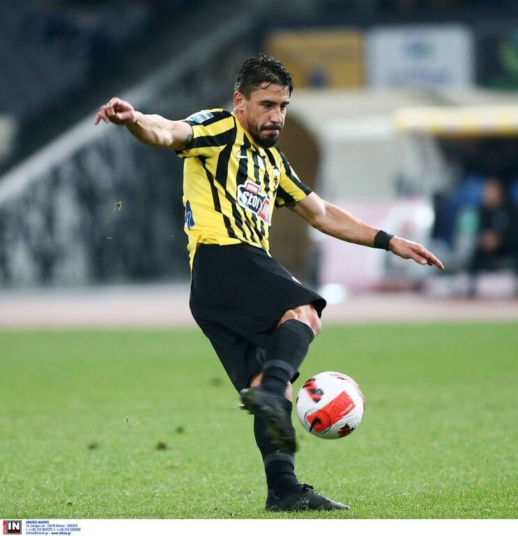 ΑΕΚ: Τουρκικές σειρήνες για Σιμόες