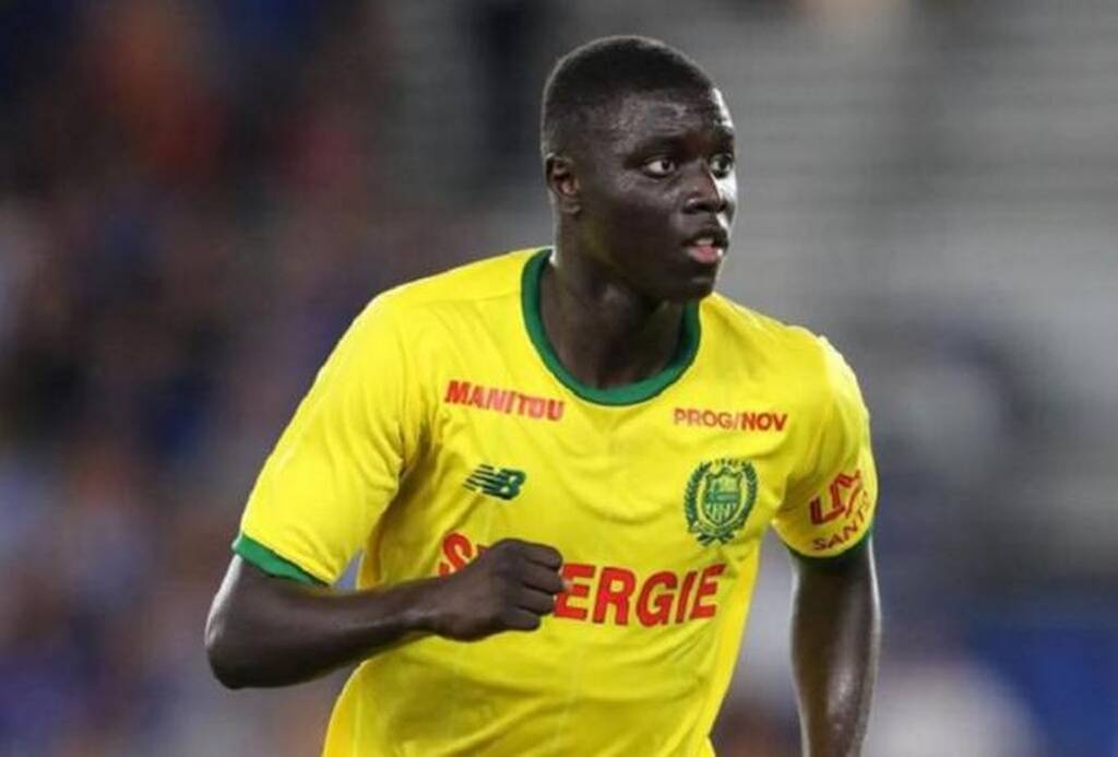 Ολυμπιακός: Νέο «χτύπημα» από Γαλλία - Ντύνεται στα ερυθρόλευκα «διαμαντάκι» (photos+video)