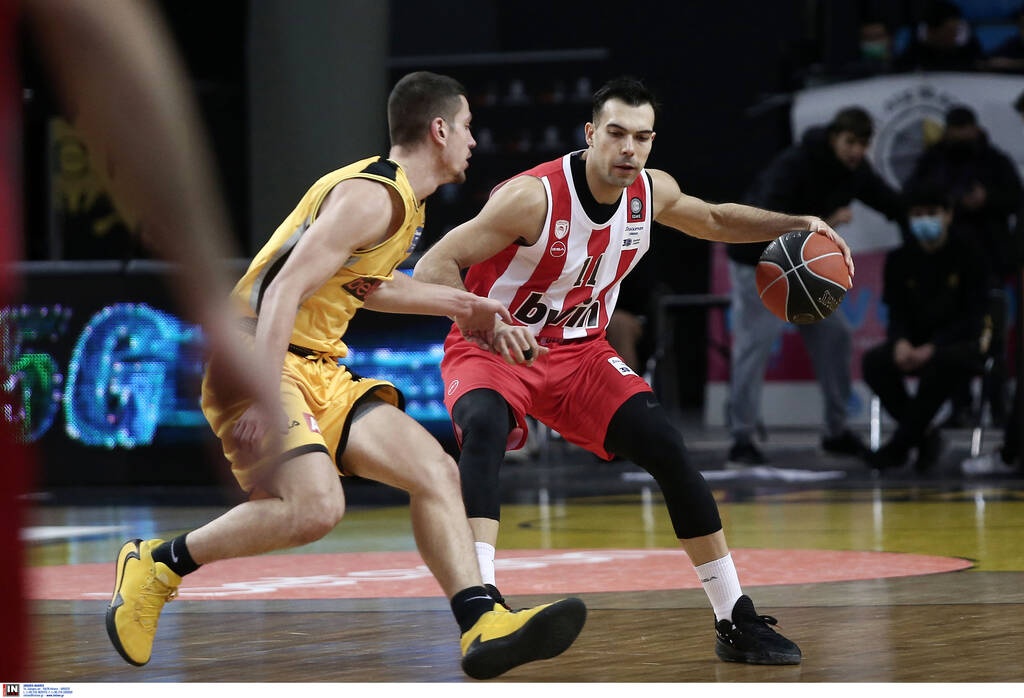 ΑΕΚ-Ολυμπιακός 74-80: Τον έσωσε ο Σλούκας!