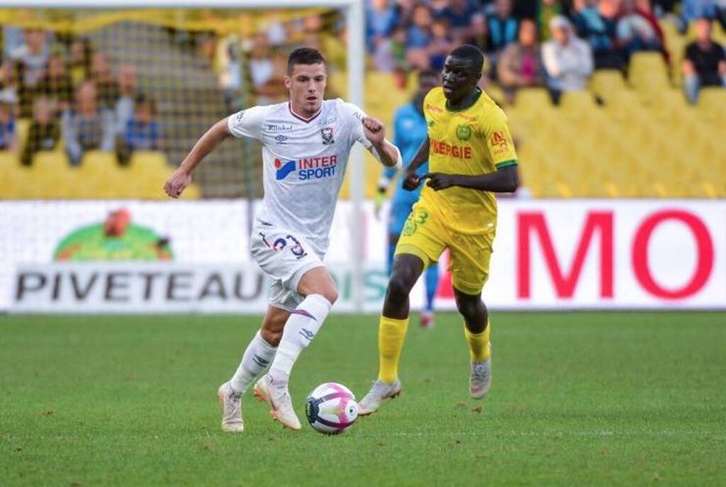 Ολυμπιακός: Νέο «χτύπημα» από Γαλλία - Ντύνεται στα ερυθρόλευκα «διαμαντάκι» (photos+video)