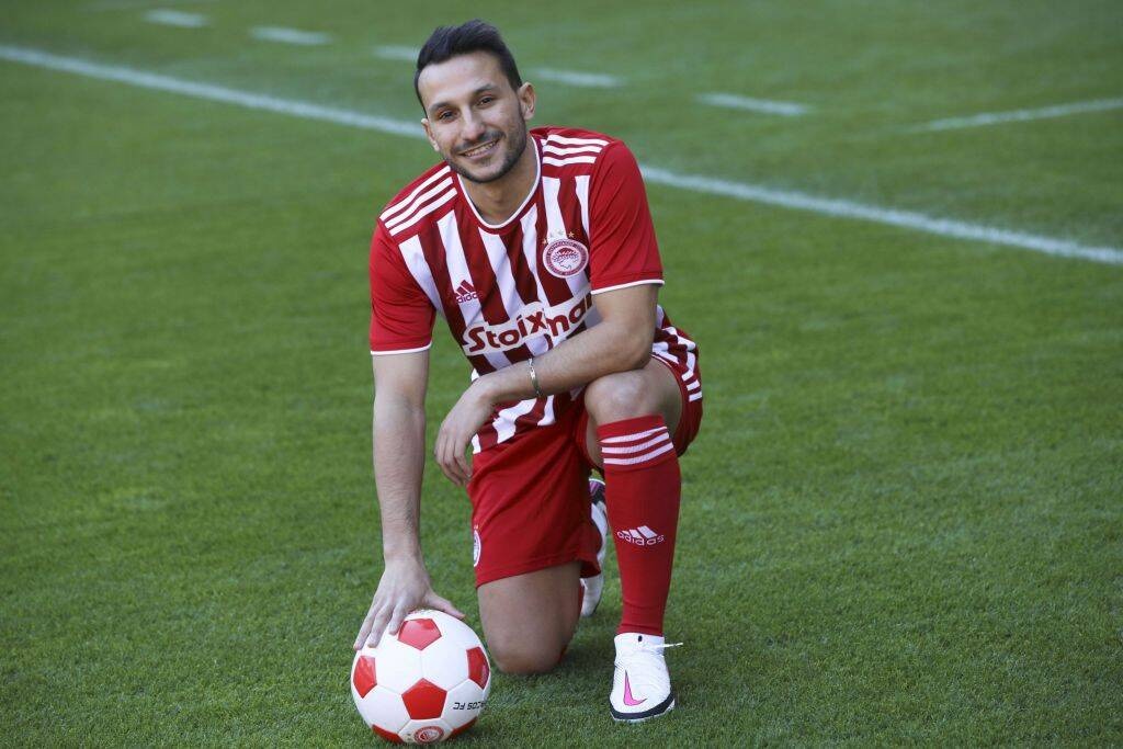 Ολυμπιακός: Στα ερυθρόλευκα ο Ζοάο Καρβάλιο (photos)