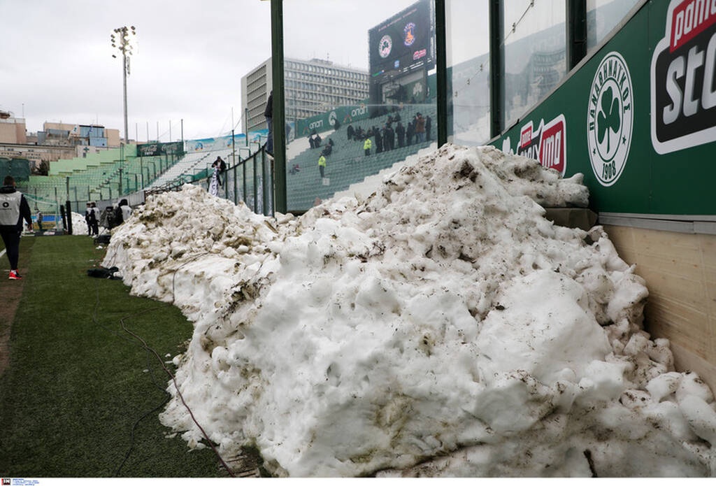 Παναθηναϊκός-Αστέρας Τρίπολης: Πανό στη Λεωφόρο για όσα έγιναν στην Αττική με το χιόνι (pics)