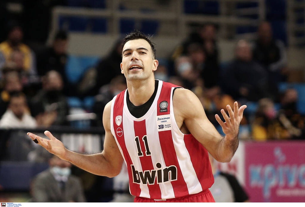 ΑΕΚ-Ολυμπιακός 74-80: Τον έσωσε ο Σλούκας!