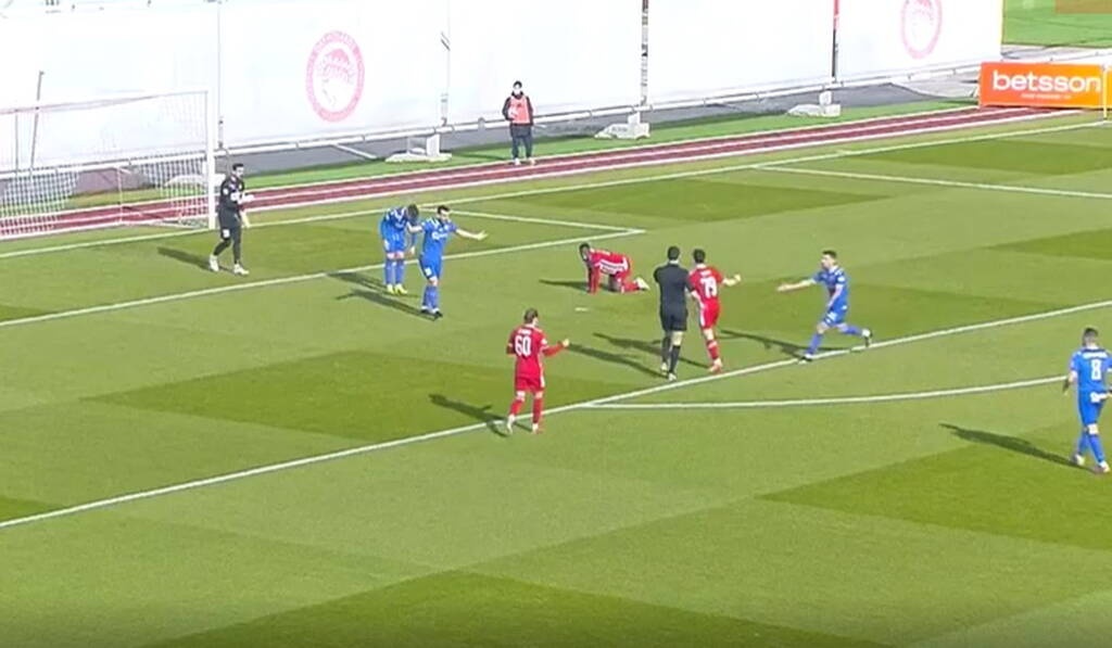 Super League 2: Έχασε πέναλτι ο Ολυμπιακός Β, «φωνάζει» η Νίκη Βόλου (video)