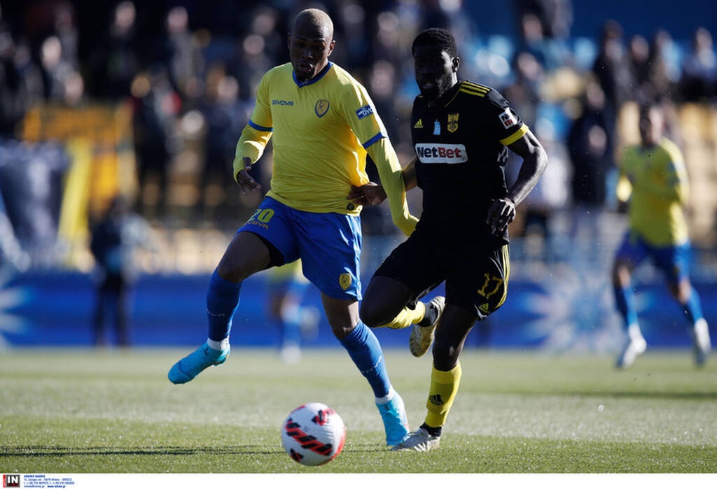 Παναιτωλικός-Άρης: «Βράζουν» οι Αγρινιώτες με Τζήλο - «Σταματήστε να τον ξεφτιλίζετε»