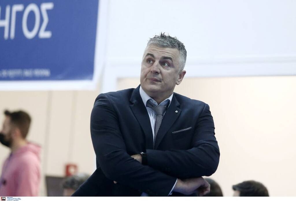 Ιωνικός-Απόλλων Πάτρας: Σοκαριστικός τραυματισμός για τον Κολοβέρο (video)