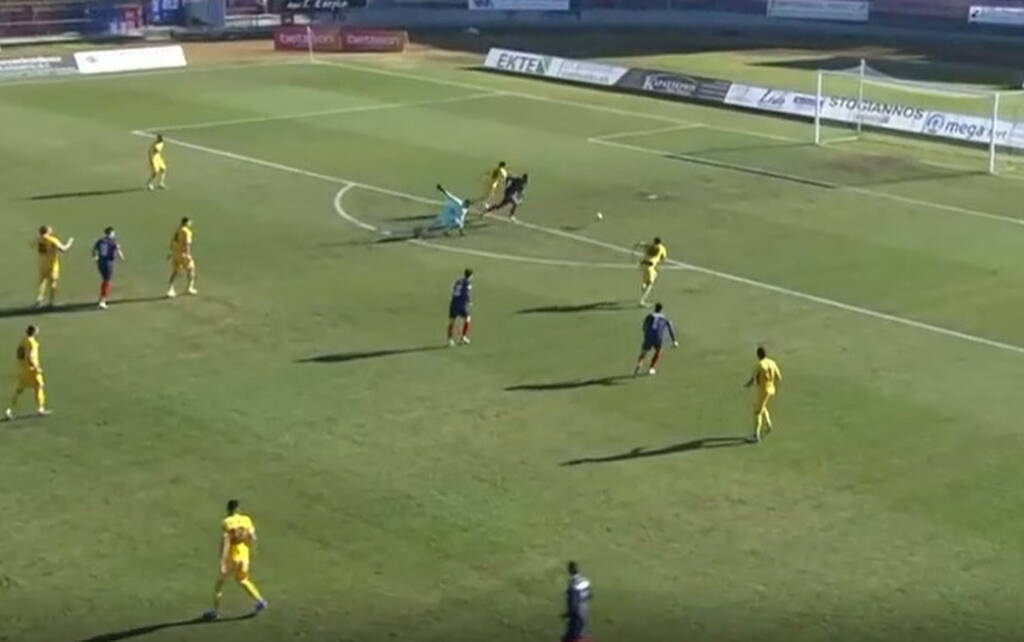 Super League 2: Απίθανη γκάφα και γκολ «δώρο» στο Βέροια-Θεσπρωτός