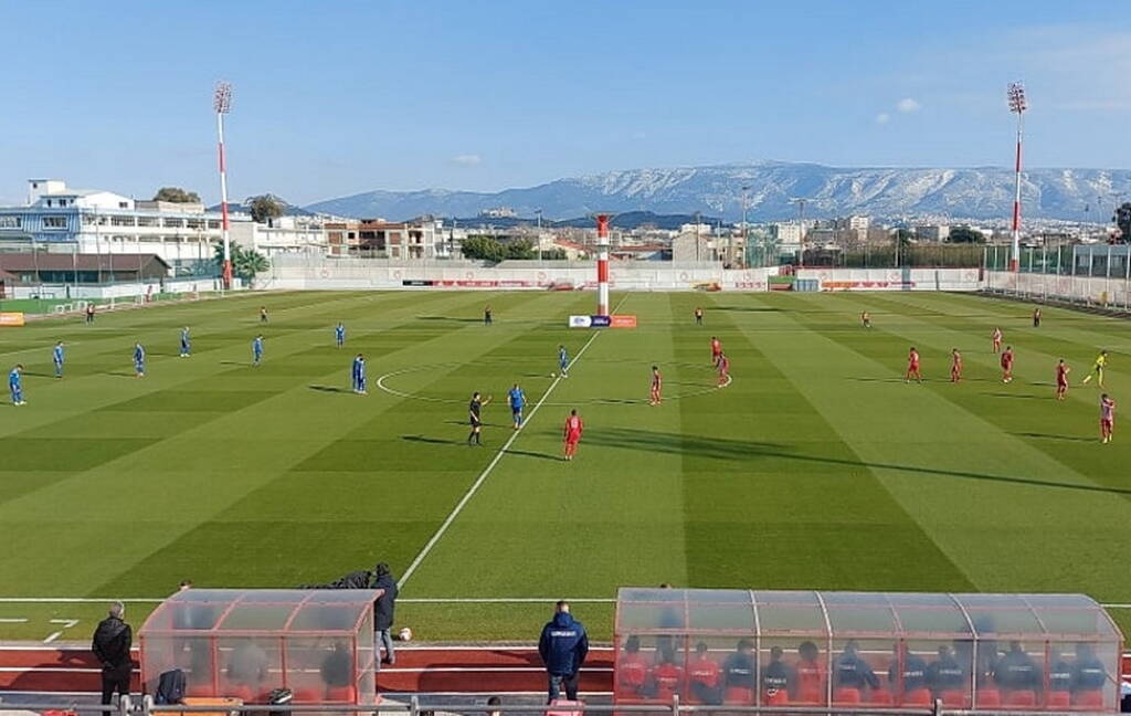 Super League 2: Έχασε πέναλτι ο Ολυμπιακός Β, «φωνάζει» η Νίκη Βόλου (video)