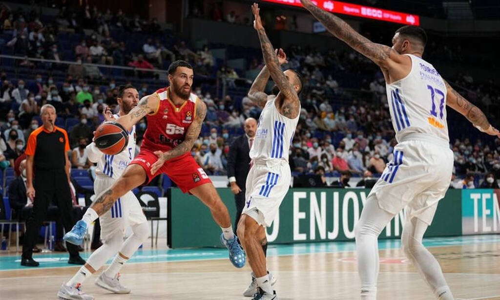 Euroleague: Το αφιέρωμα στον Μάικ Τζέιμς (video)