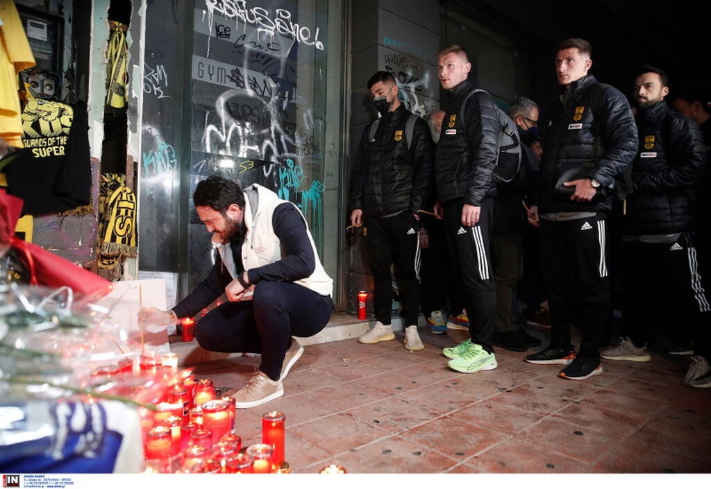 Δολοφονία Άλκη: Όρκος νίκης από Άρη - Στον τόπο του εγκλήματος πριν την ΑΕΚ οι παίκτες