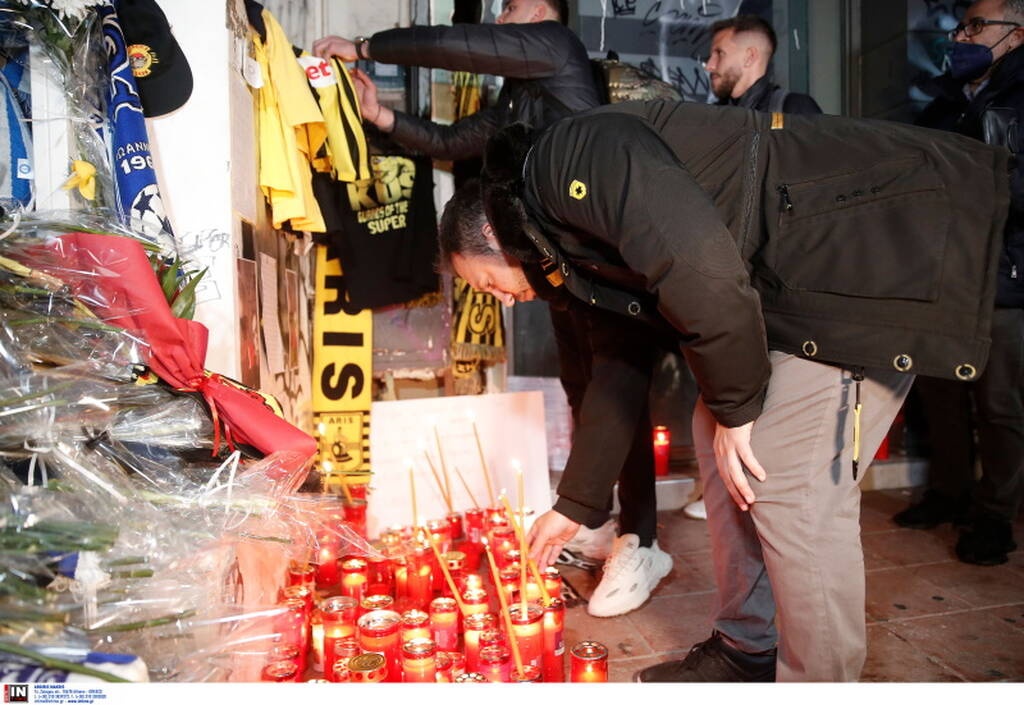 Δολοφονία Άλκη: Όρκος νίκης από Άρη - Στον τόπο του εγκλήματος πριν την ΑΕΚ οι παίκτες