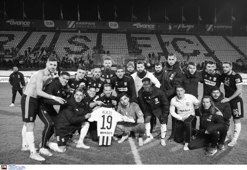 Η ομαδική αφιέρωση του Άρη:  «Για σένα, Άλκη» (photos)