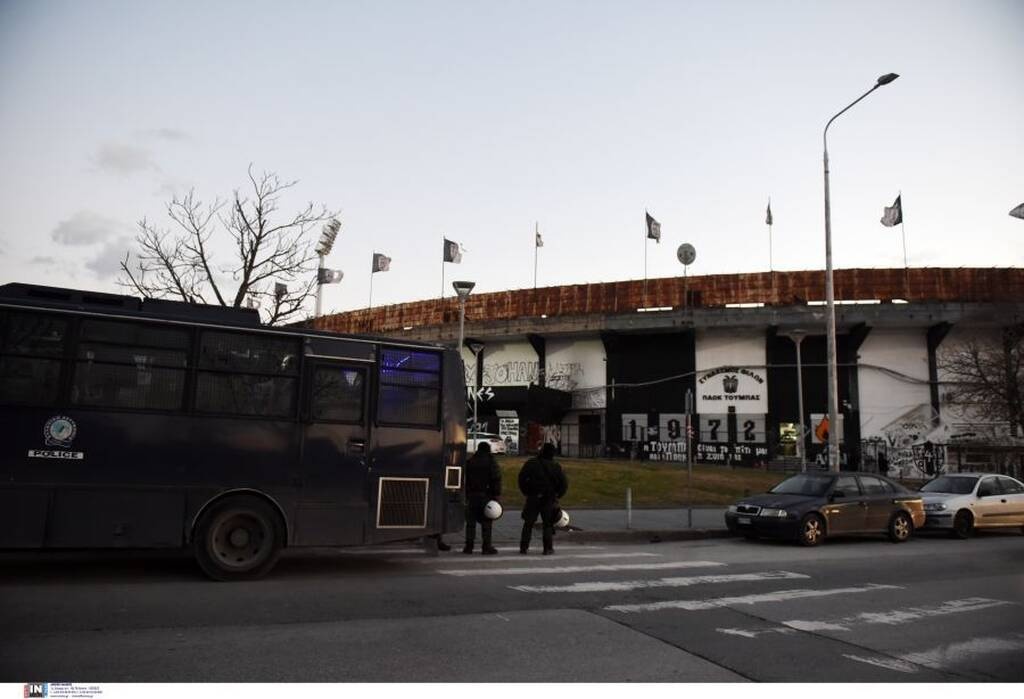 Εικόνες αρχείου από εφόδους της αστυνομίας σε συνδέσμους στη Θεσσαλονίκη