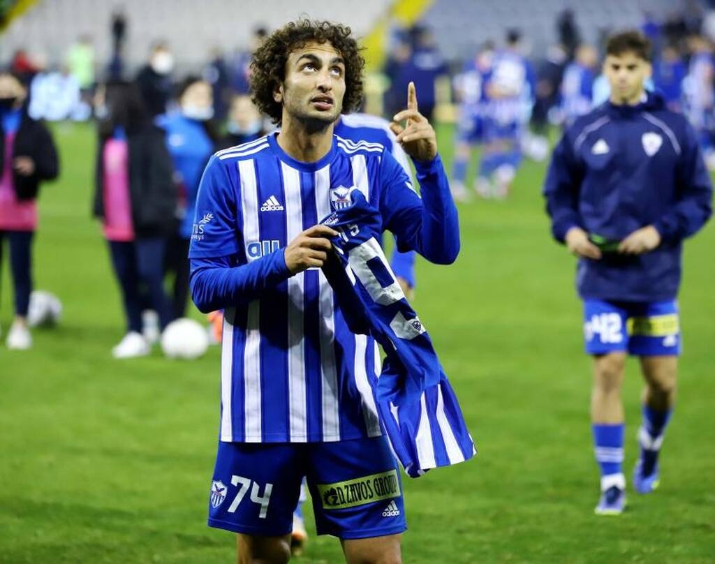 Συγκλόνισε ο Ουάρντα στην Ανόρθωση: Σήκωσε φανέλα για τον Άλκη (photos)