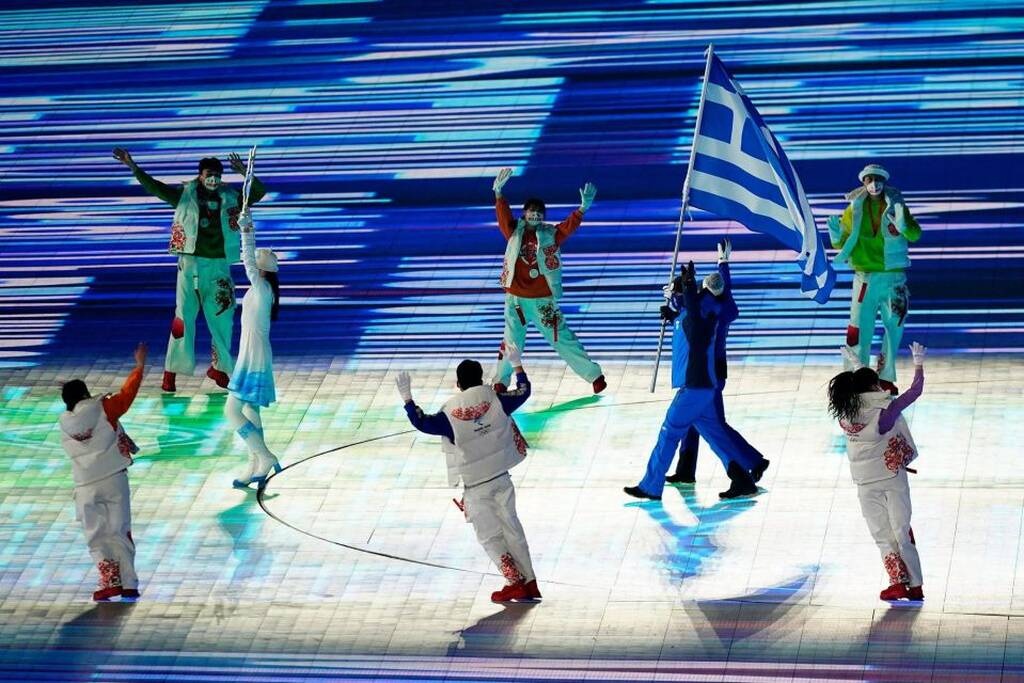 Χειμερινοί Ολυμπιακοί Αγώνες: Tα… φώτα σε Ελλάδα, Κίνα, Ρωσία και Ουκρανία (photos+videos)