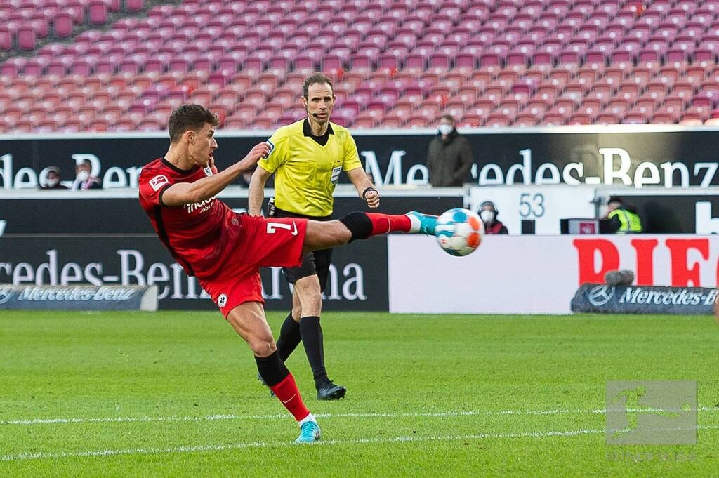 Bundesliga: Απόδραση της Άιντραχτ Φρανκφούρτης από τη Στουτγκάρδη (videos+photos)