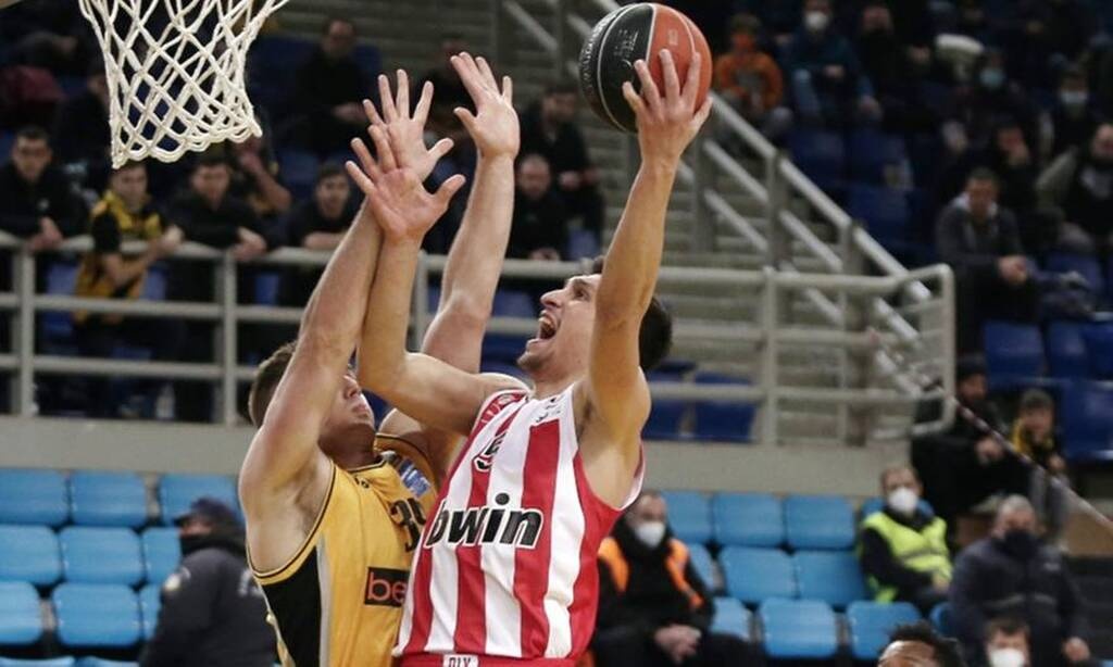 Λαρεντζάκης: «Είμαι συγκλονισμένος με τα όσα έγιναν, ο αθλητισμός ενώνει δεν σκοτώνει»