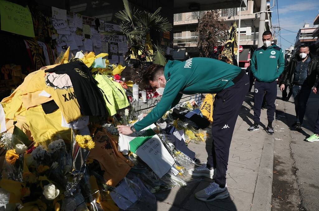 ΠΑΟΚ-Παναθηναϊκός: Στο σημείο της δολοφονίας του Άλκη Καμπανού οι «πράσινοι» - Το μήνυμά τους