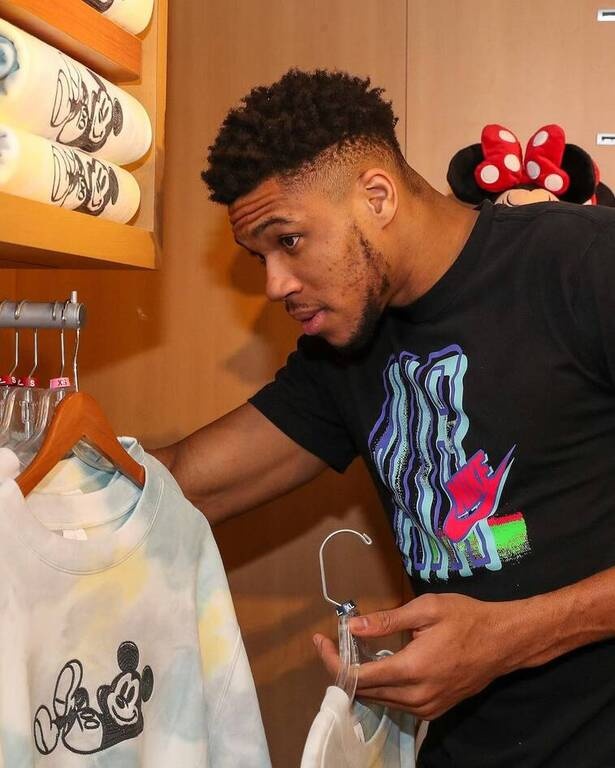 NBA: Είδαν την ταινία της ζωής τους Γιάννης και Θανάσης Αντετοκούνμπο (photos)