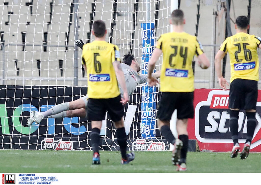 ΑΕΚ-ΠΑΟΚ: Επικοί πανηγυρισμοί - Ο Κούρτιτς εκτέλεσε και ο πάγκος εξερράγη! (video+photos)