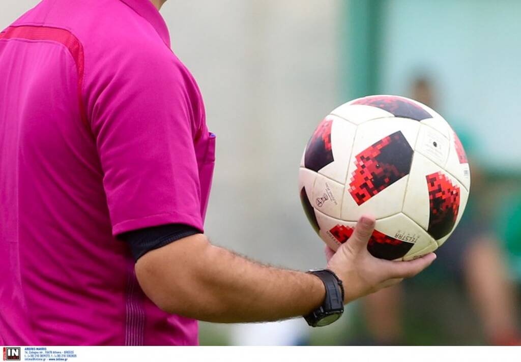 Απίθανο σκηνικό αγώνα Κ17 στην Κρήτη - Διαιτητής σφύριξε και έληξε στο 40'!  (photos+videos)