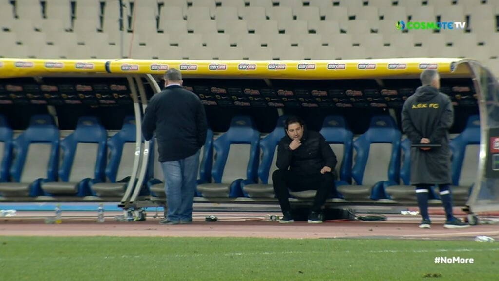 AEK-ΠΑΟΚ: «Πνίγηκε» στον πάγκο ο Γιάννικης - Η αντίδραση του μετά τον αποκλεισμό