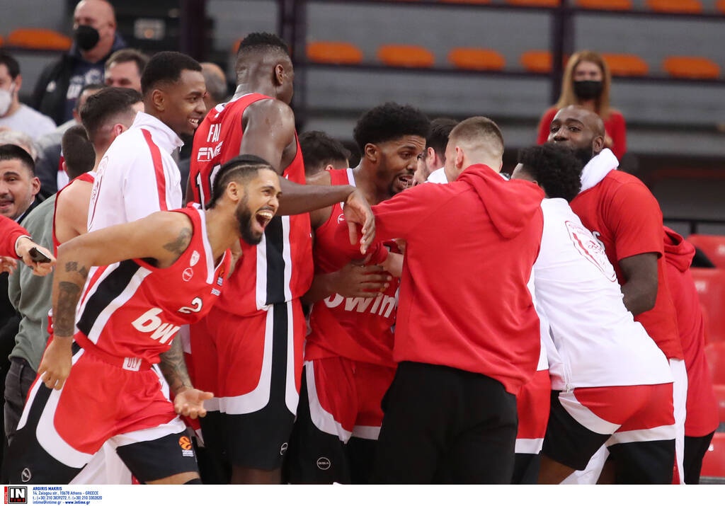 Ολυμπιακός-Αναντολού Εφές: Το νικητήριο buzzer beater του Σλούκα (video+photos)