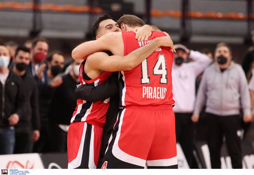 Ολυμπιακός-Αναντολού Εφές: Το νικητήριο buzzer beater του Σλούκα (video+photos)