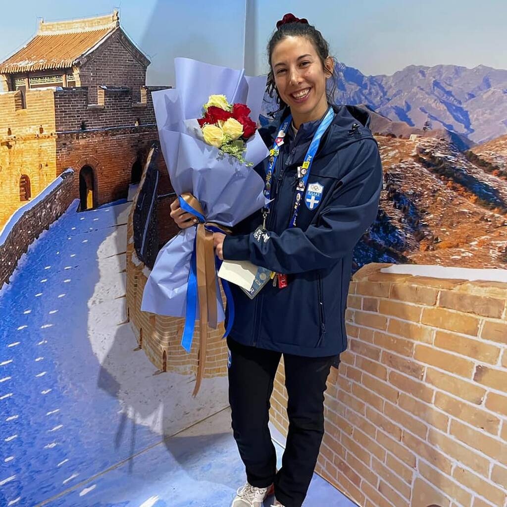 Γιόρτασε τον Άγιο Βαλεντίνο με λουλούδια στο Πεκίνο η Μαρία Ντάνου! (photos+video)