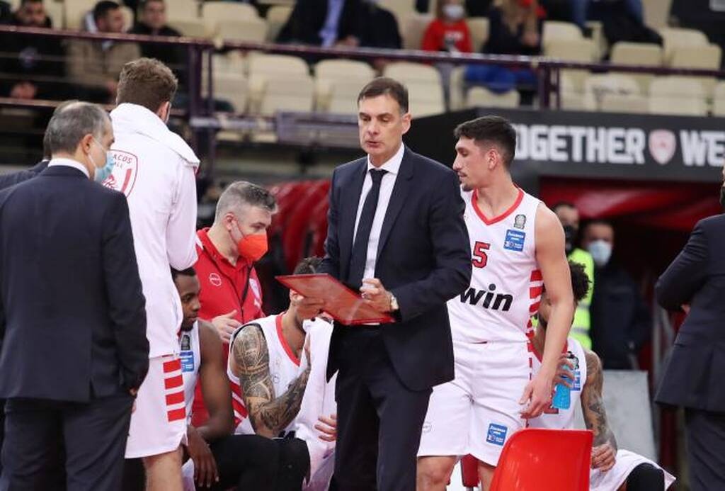 Μπαρτζώκας: «Aς ελπίσουμε να είναι έτοιμος στο Κύπελλο ο Ουόκαπ»