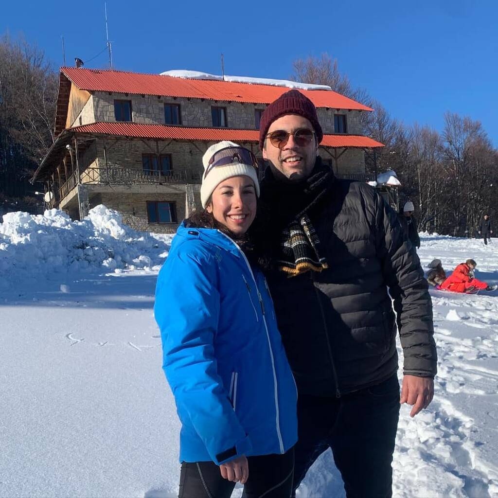 Γιόρτασε τον Άγιο Βαλεντίνο με λουλούδια στο Πεκίνο η Μαρία Ντάνου! (photos+video)