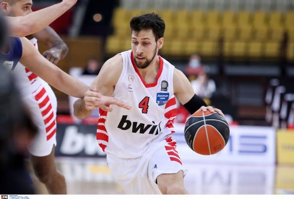 Μπαρτζώκας: «Aς ελπίσουμε να είναι έτοιμος στο Κύπελλο ο Ουόκαπ»